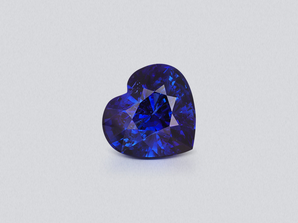 The Complete Guide to Sapphires